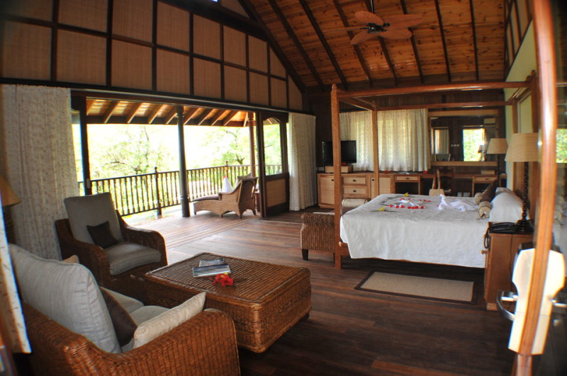 Cerf Island Marine Park Resort - Ocean Blue Travel (Seychelles)